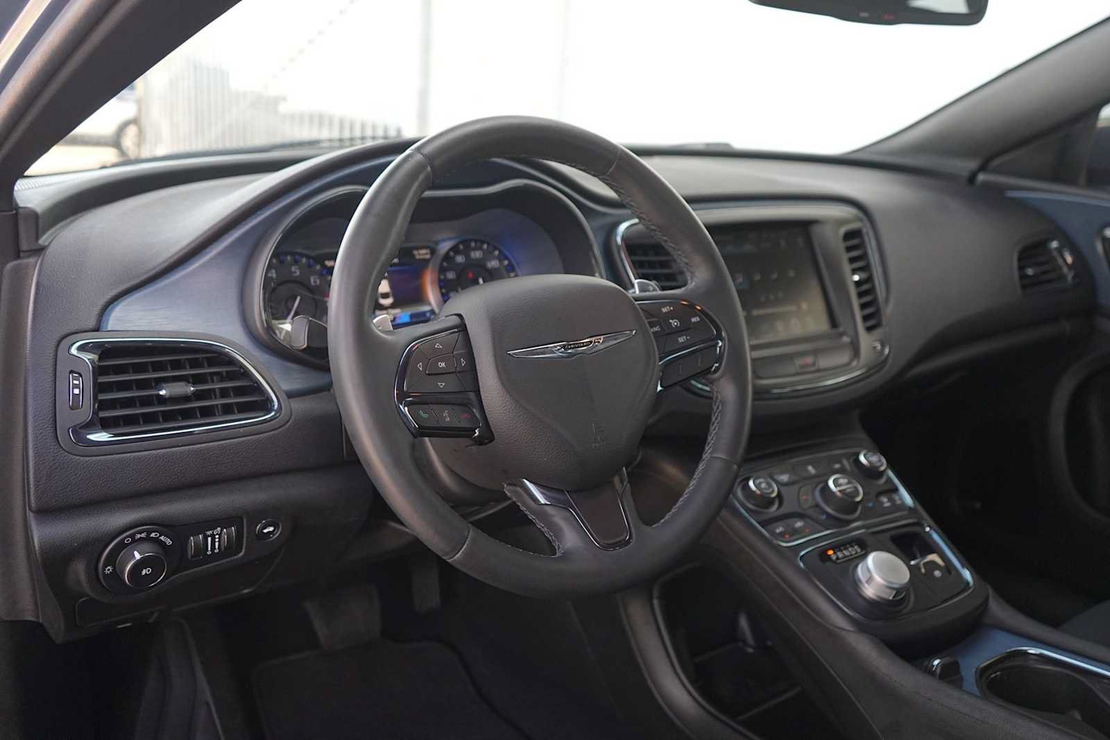 Used 2015 Chrysler 200 S w/ Navigation & Sound Group I FWD image 2