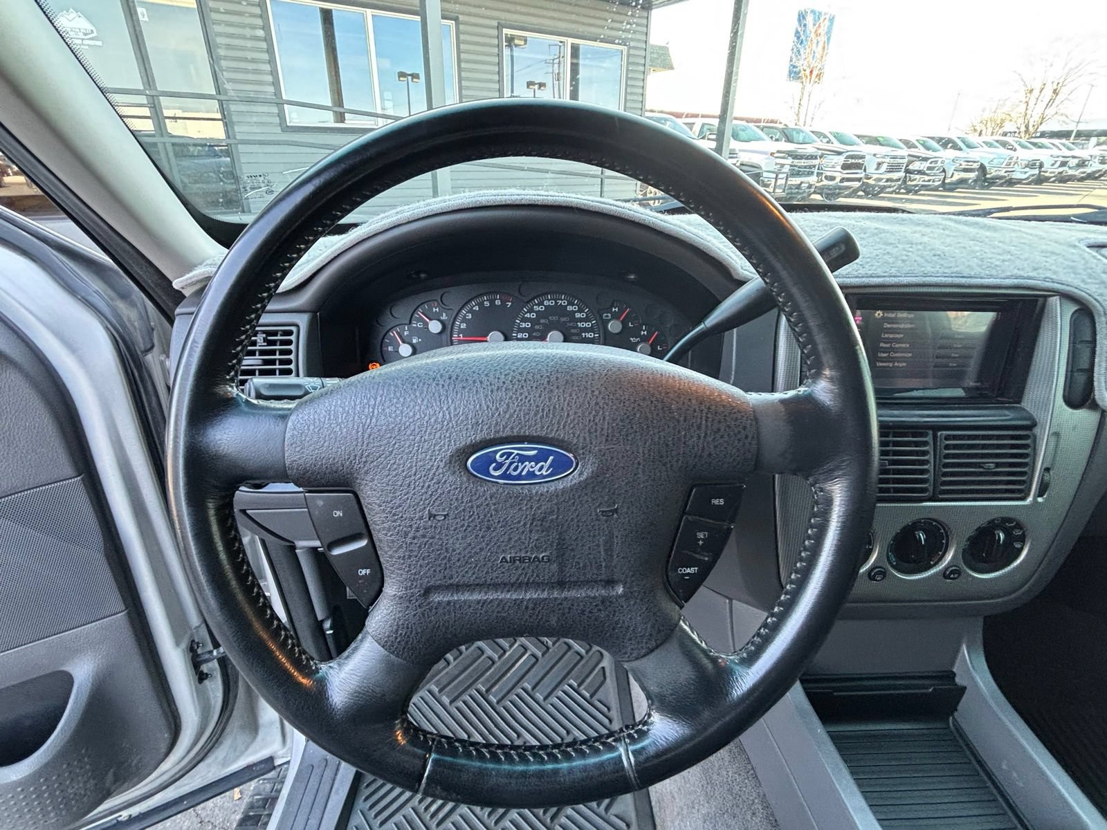 Used 2003 Ford Explorer XLT AWD/4WD image 13