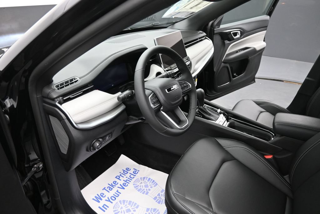 New 2026 Jeep Compass Limited AWD/4WD image 17