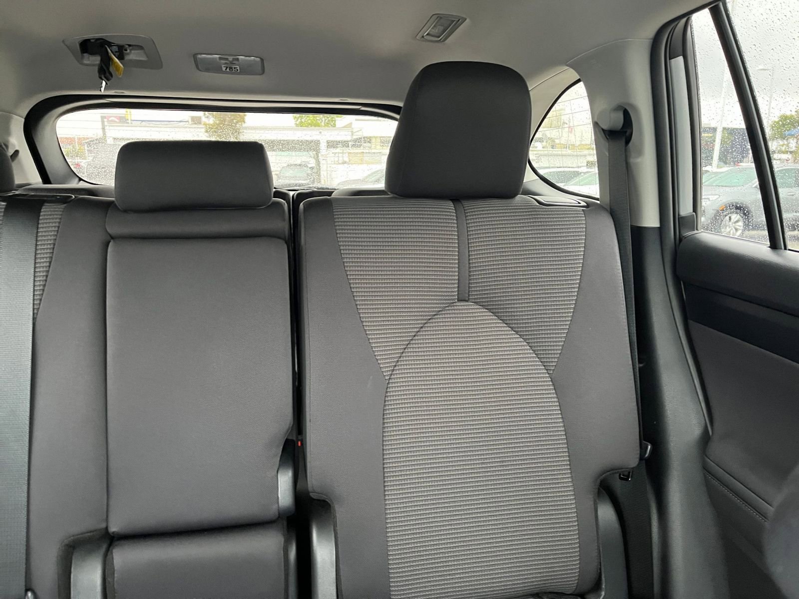 Used 2025 Toyota Highlander LE image 39