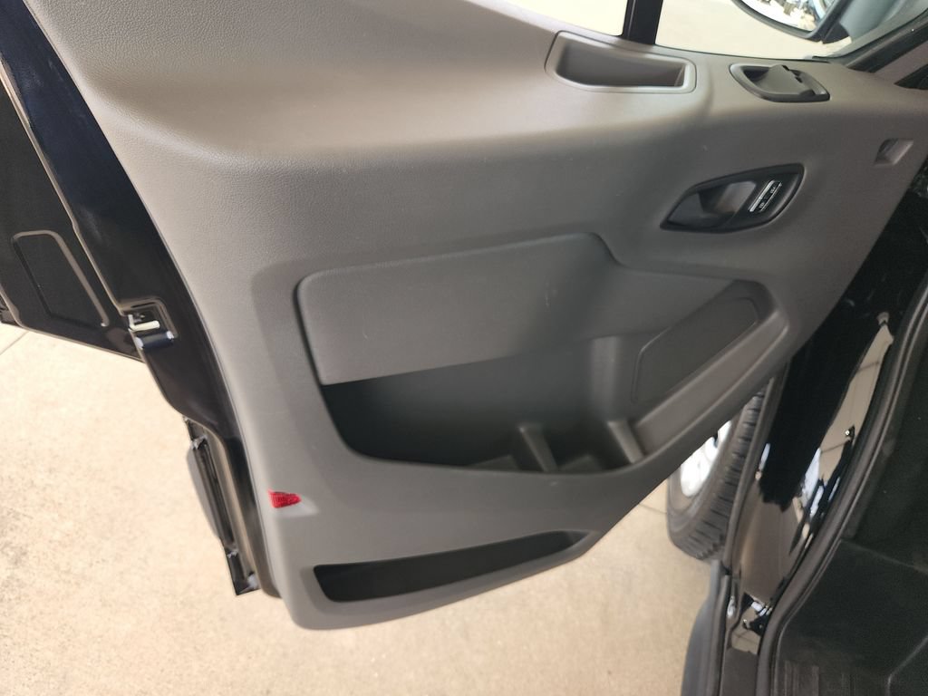 Used 2025 Ford Transit 350 XLT RWD image 31