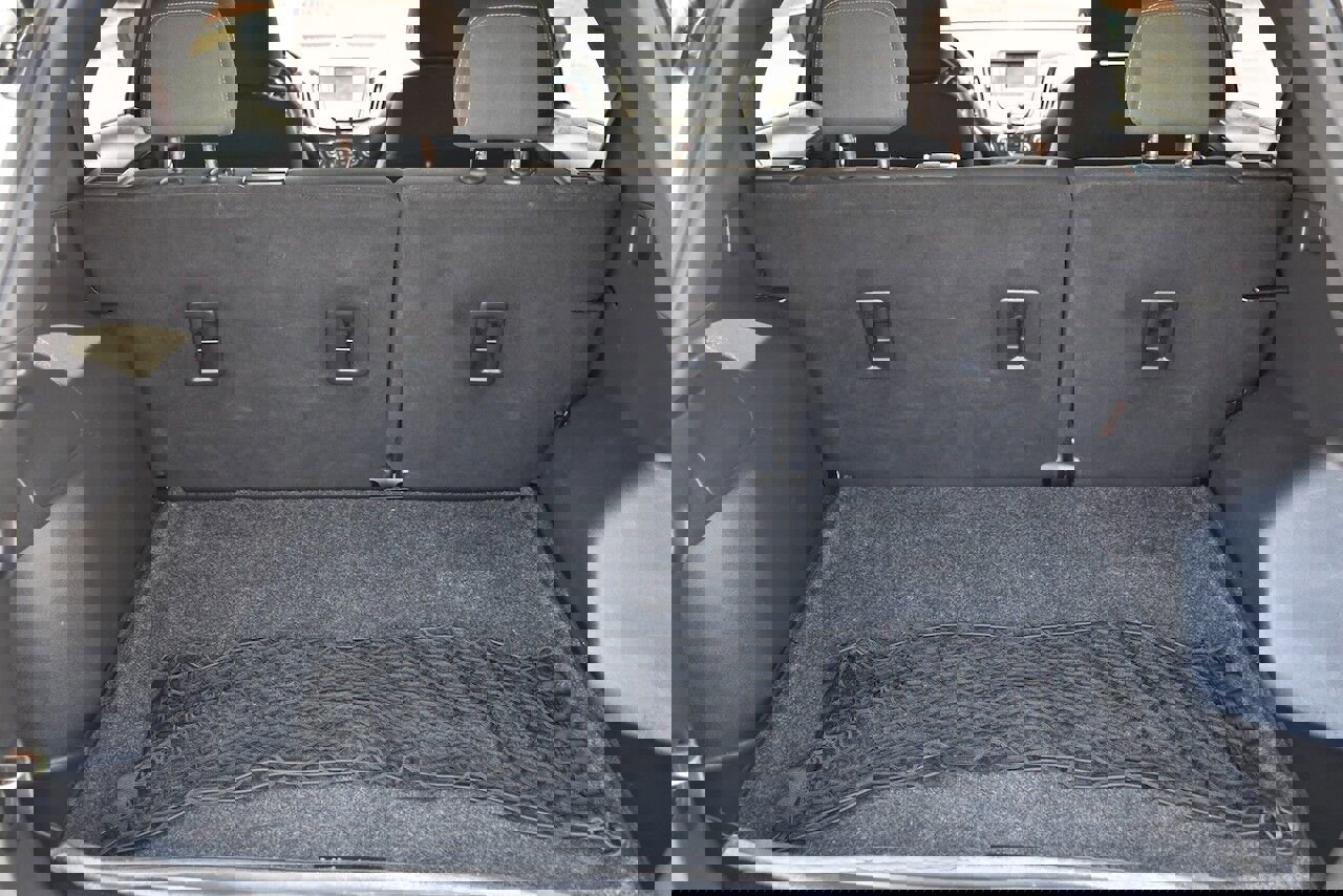 Used 2021 Chevrolet Equinox LT w/ Driver Convenience Package image 13