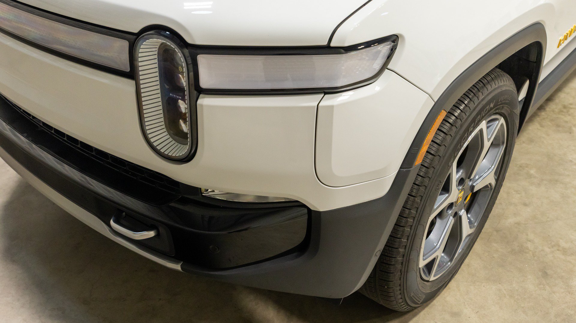 Used 2022 Rivian R1T Adventure AWD/4WD image 19