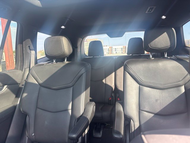 Used 2023 Cadillac XT6 Premium Luxury AWD/4WD image 4