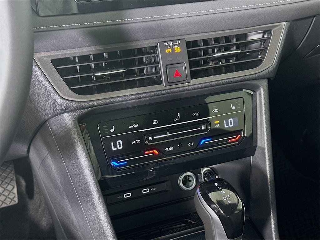 New 2026 Volkswagen Taos SE image 14