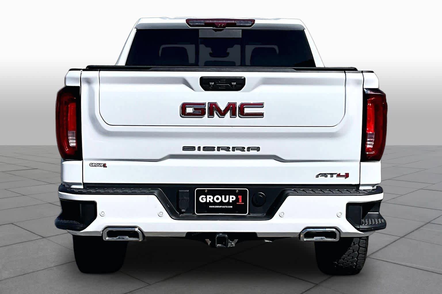 Used 2023 GMC Sierra 1500 AT4 w/ AT4 Premium Package AWD/4WD image 5