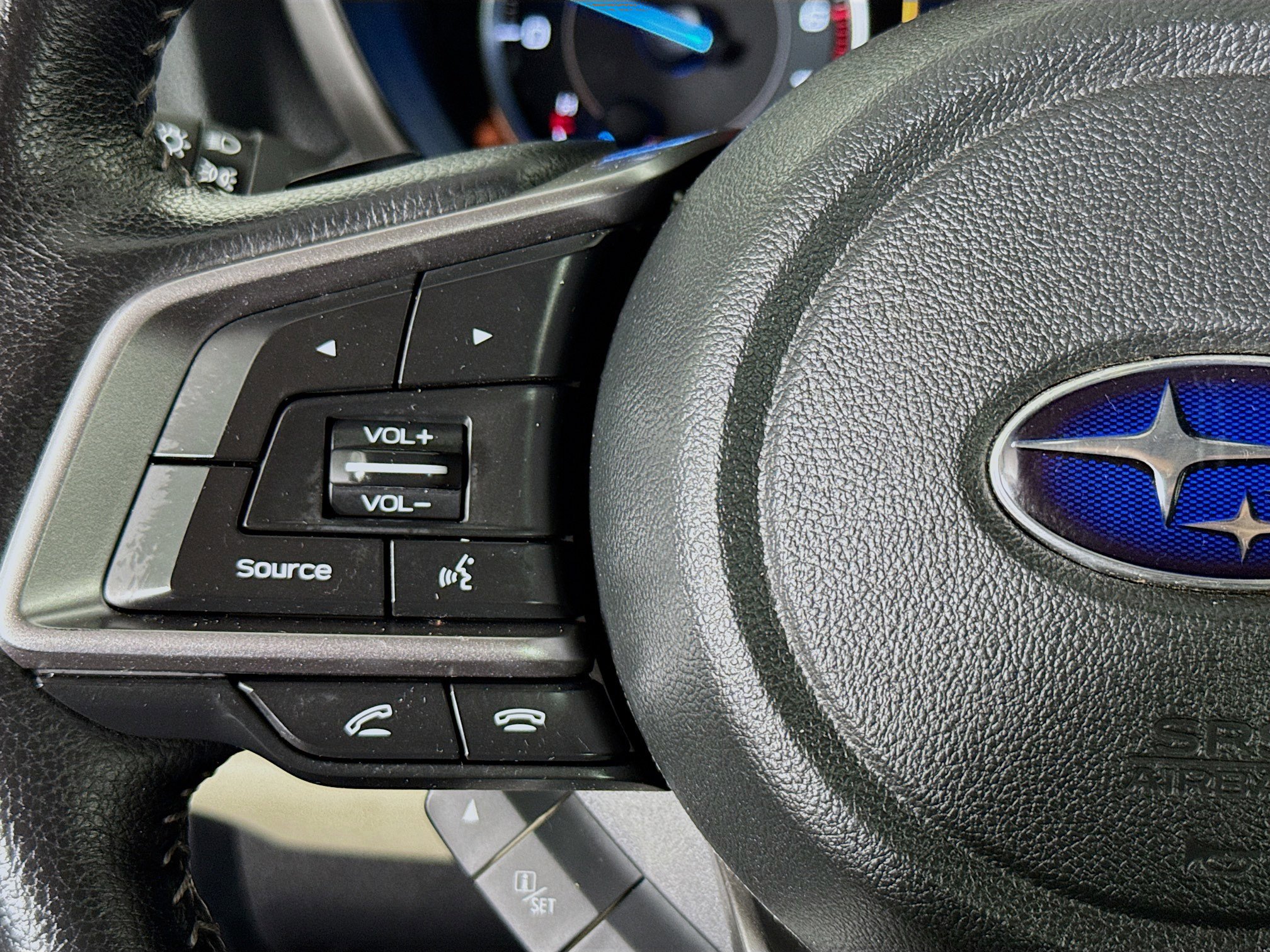 Used 2021 Subaru Ascent Limited w/ Technology Package image 13