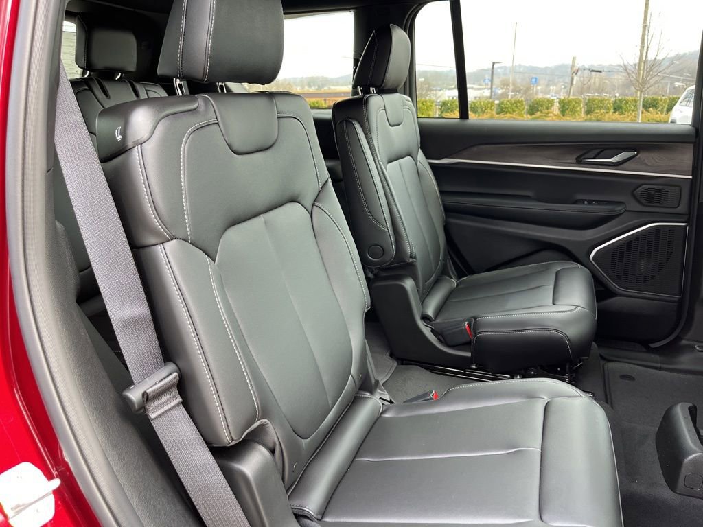 New 2026 Jeep Grand Cherokee L Limited image 25