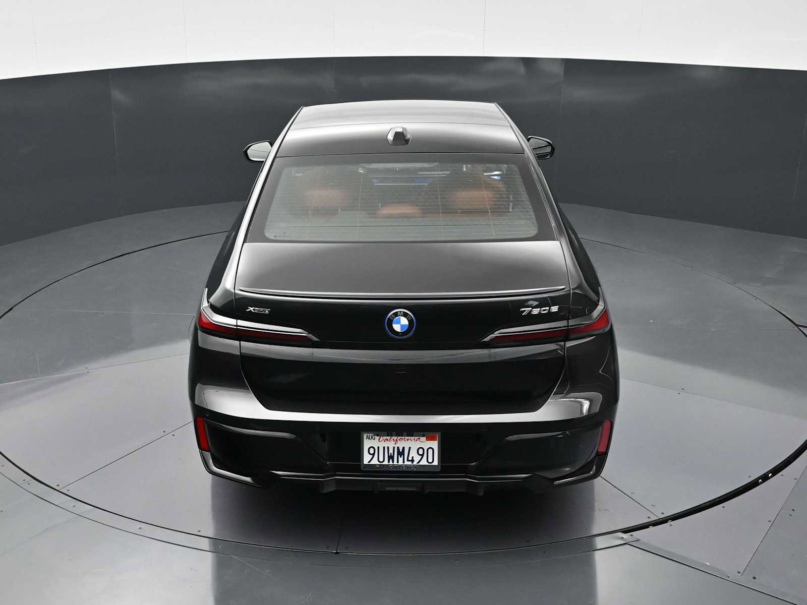 Used 2025 BMW 750e xDrive image 20