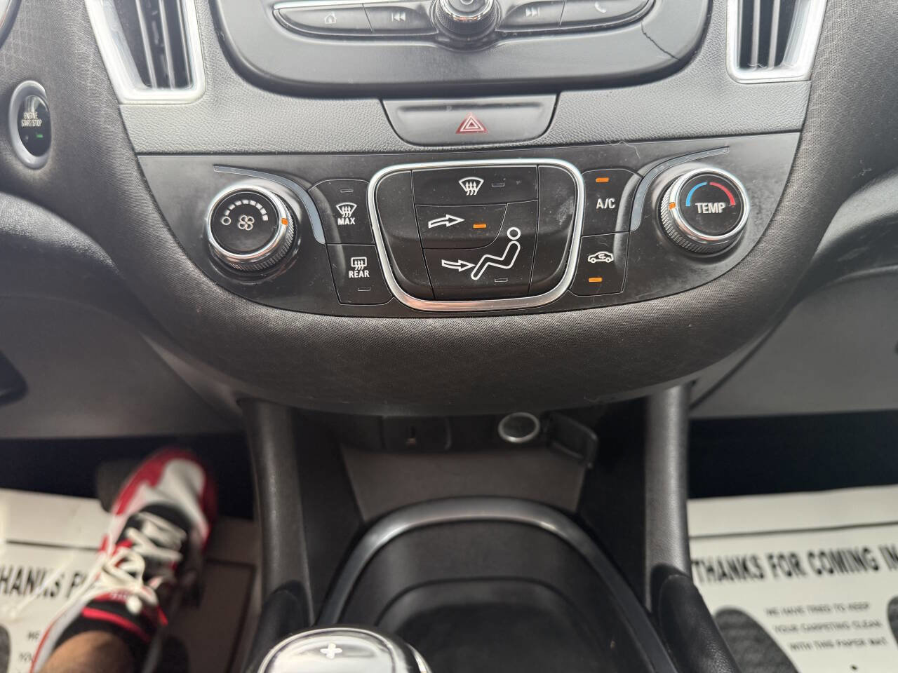 Used 2016 Chevrolet Malibu LT image 12