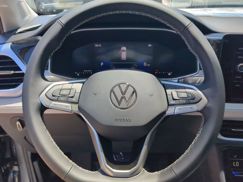 New 2026 Volkswagen Taos SE FWD image 29