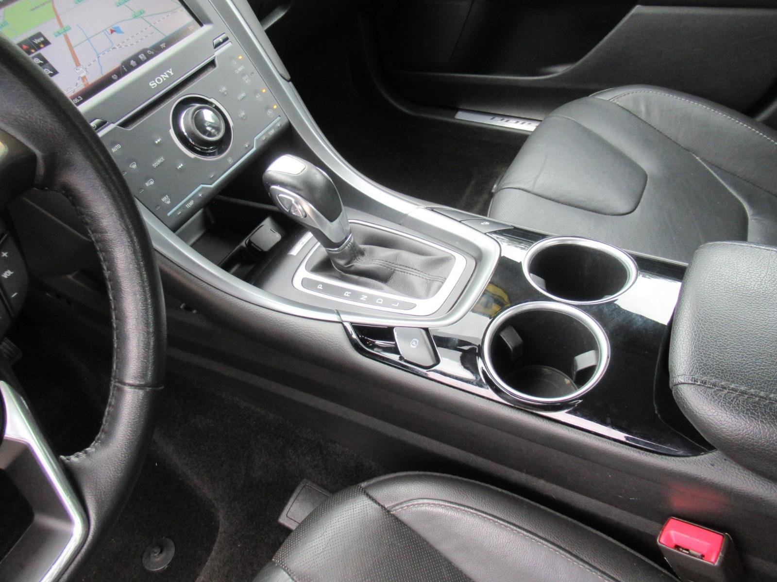 Used 2013 Ford Fusion Titanium w/ Titanium Driver Assist Pkg FWD image 18