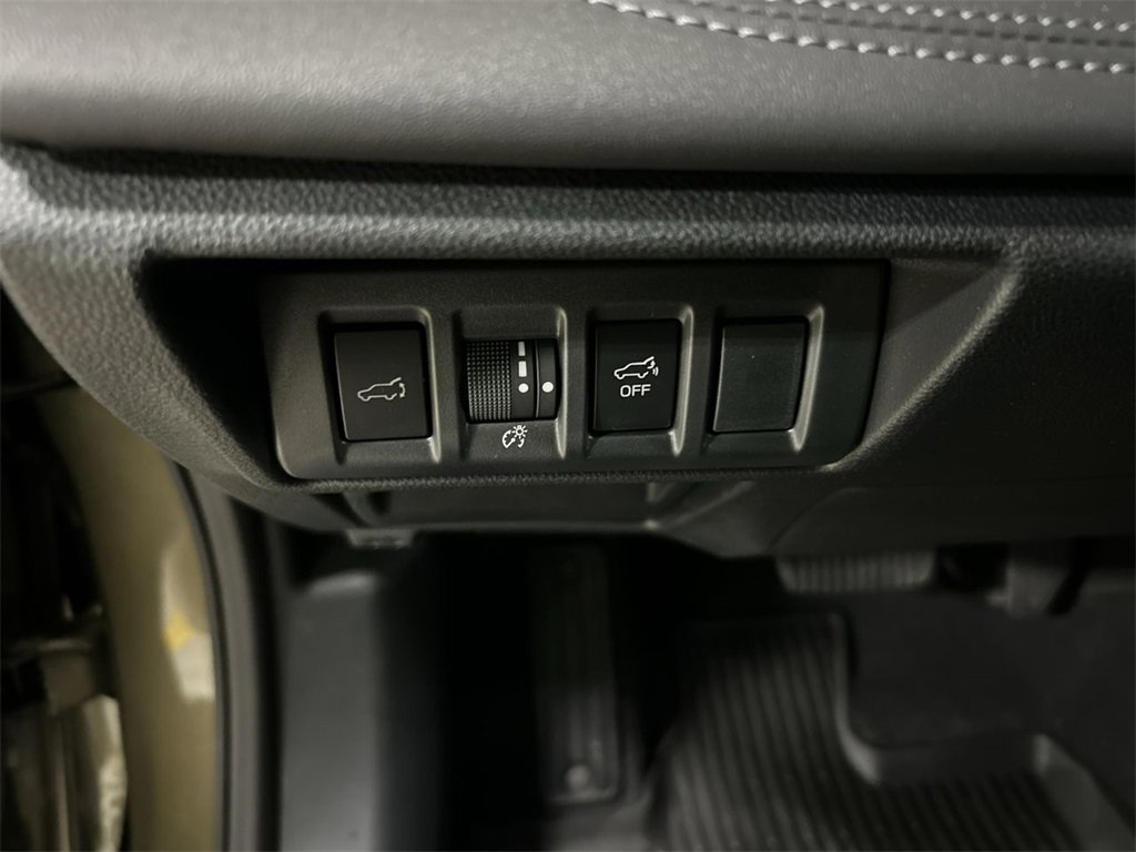 Certified 2025 Subaru Outback Limited image 17