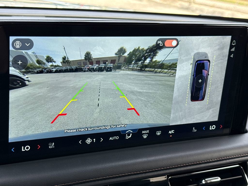 Used 2025 Lincoln Aviator 2WD image 21