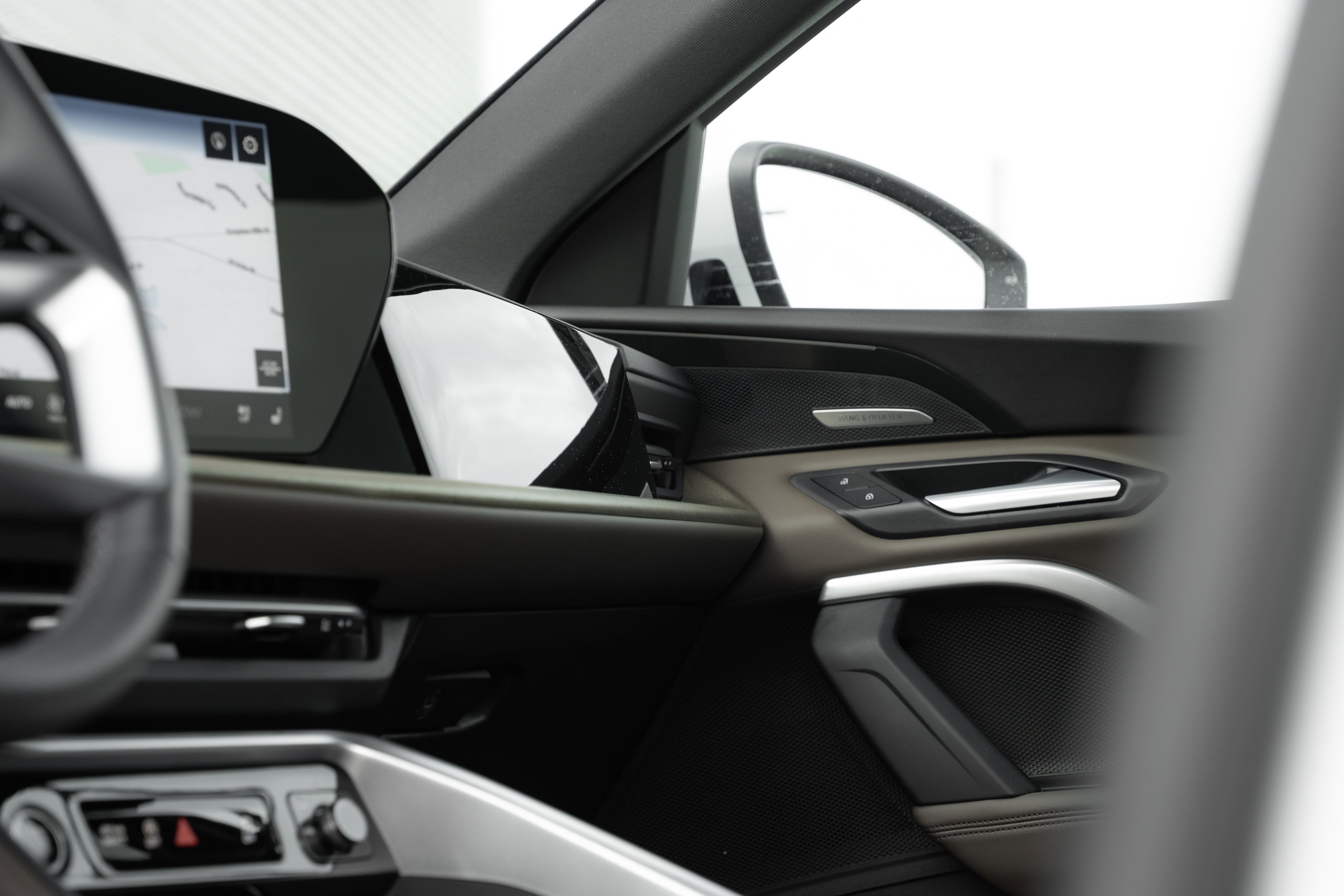 Certified 2025 Audi Q5 Premium Plus w/ Premium Plus AWD/4WD image 16