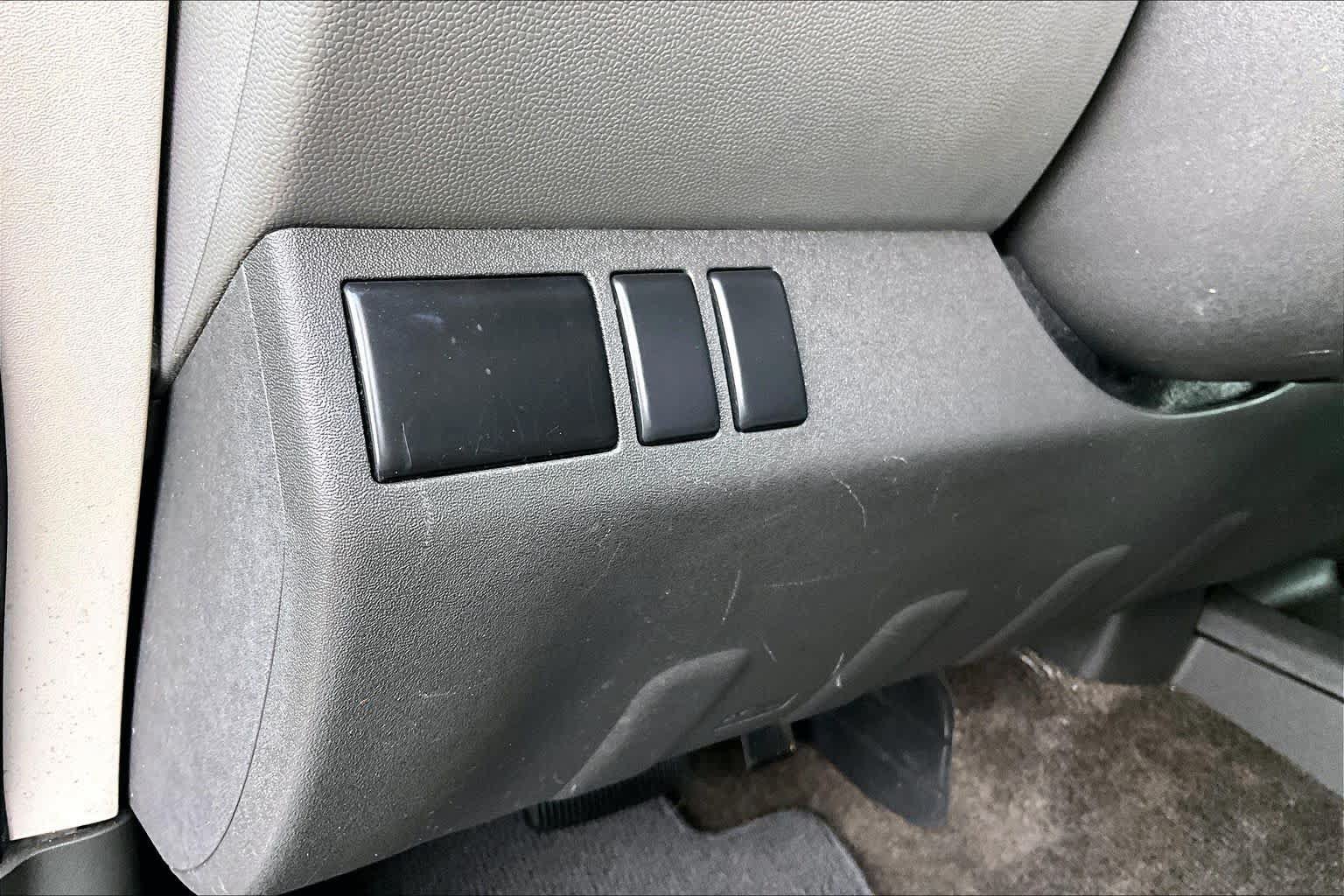Used 2014 Nissan Xterra X RWD image 31