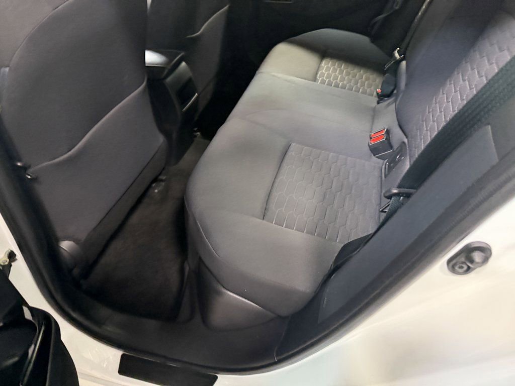 Used 2021 Toyota Corolla SE image 49
