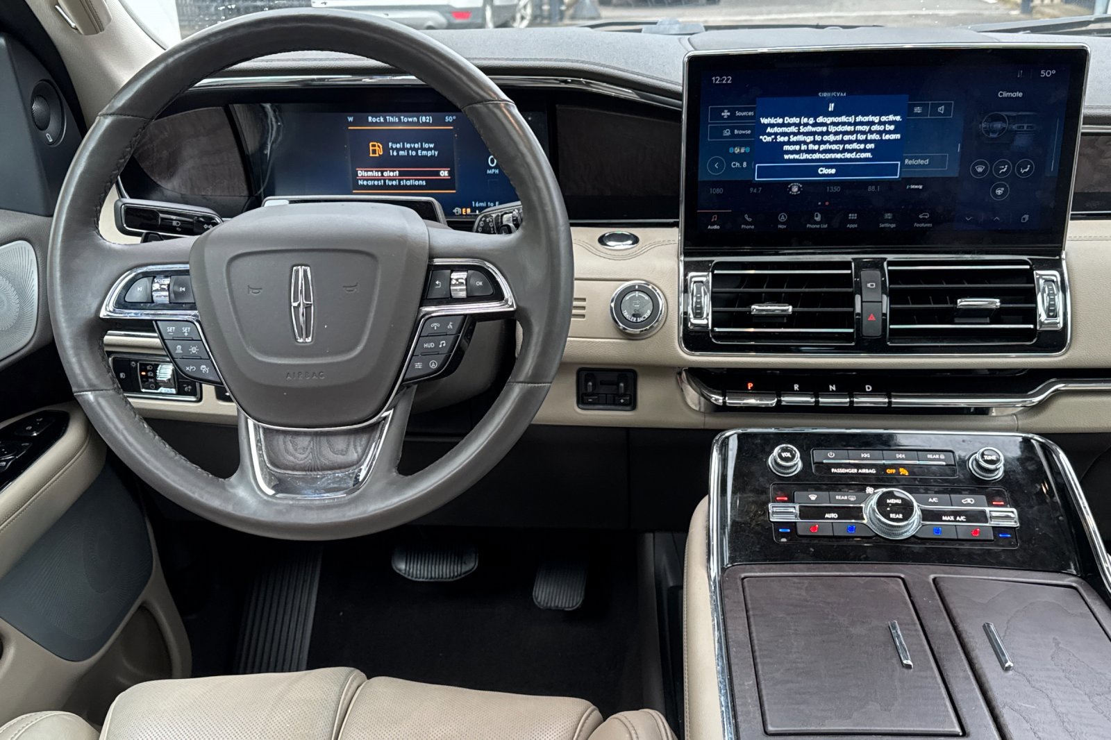 Certified 2023 Lincoln Navigator Reserve image 14