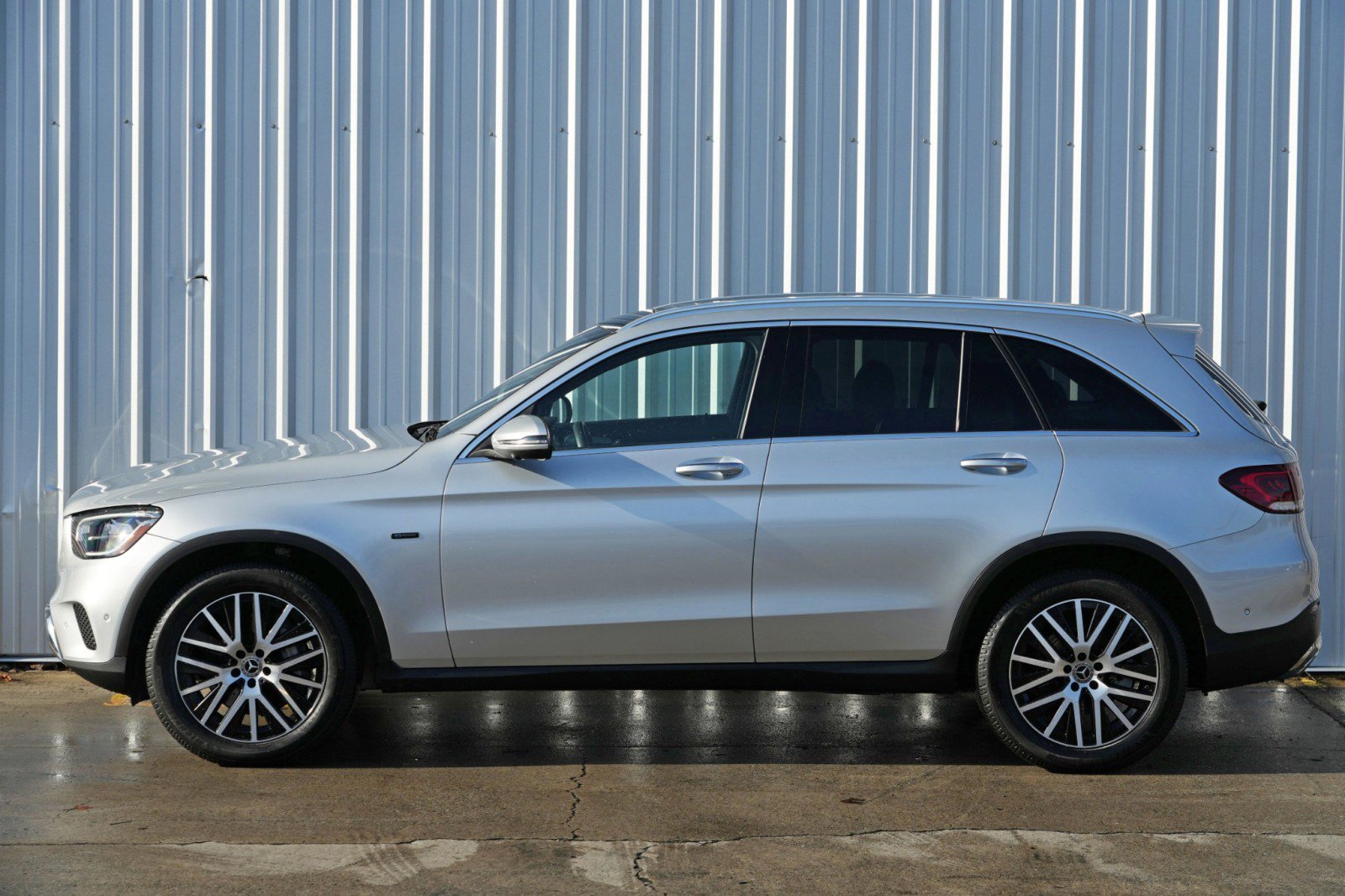 Used 2020 Mercedes-Benz GLC 350e 4MATIC image 50