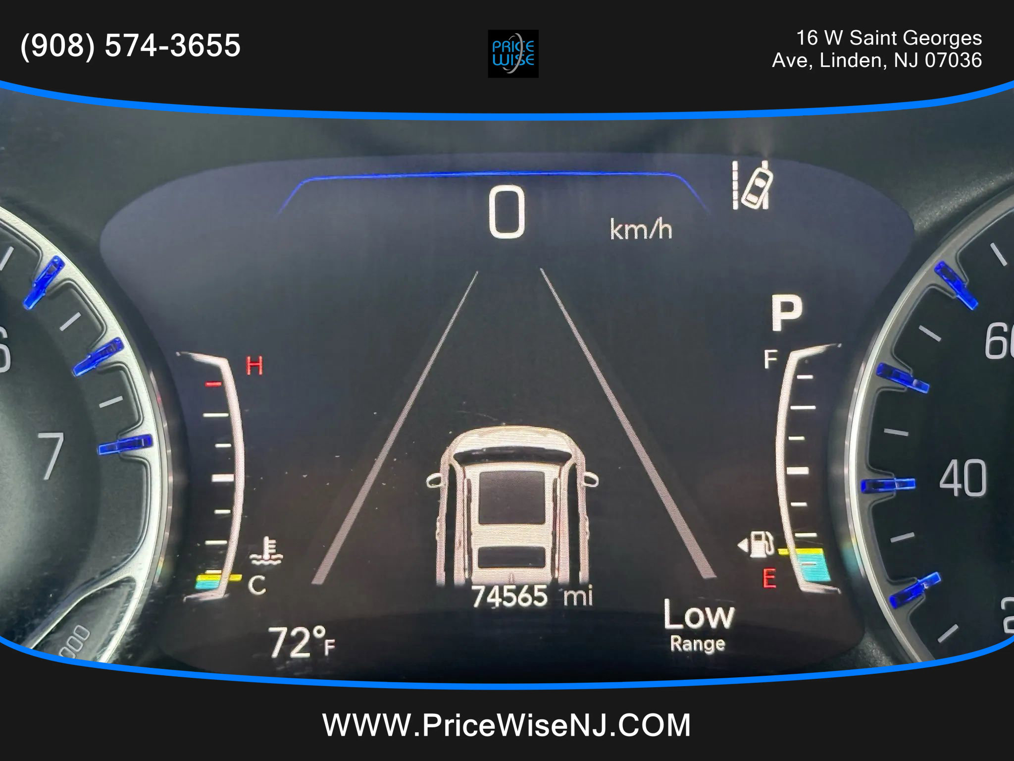 Used 2022 Chrysler Pacifica Touring-L image 14