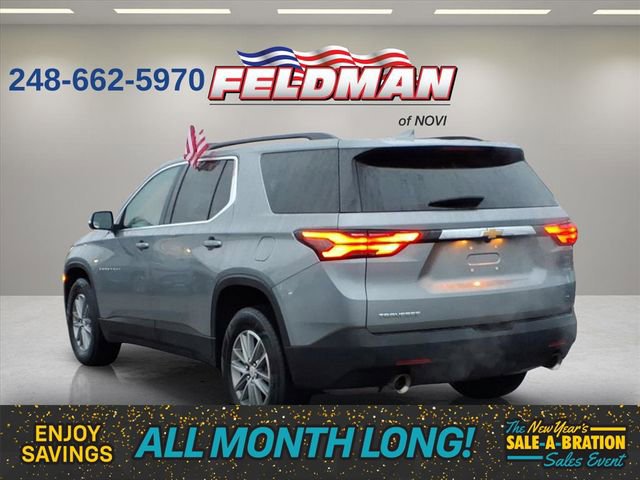 Used 2023 Chevrolet Traverse LT image 3