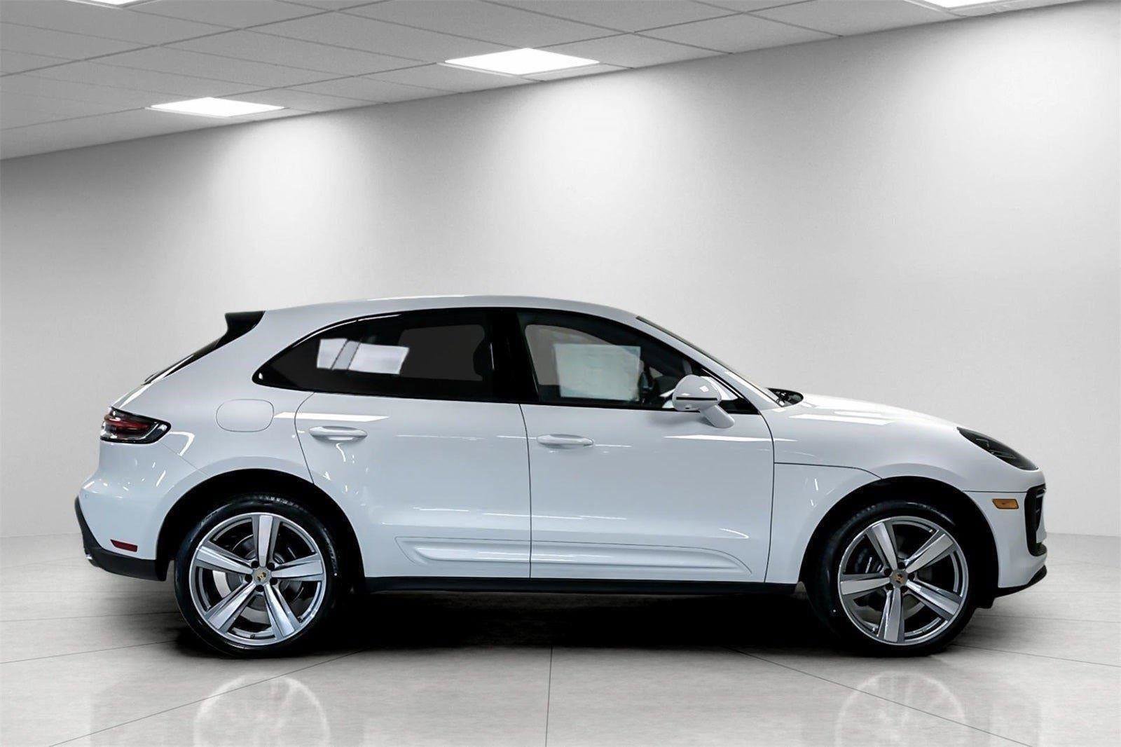 New 2025 Porsche Macan image 54