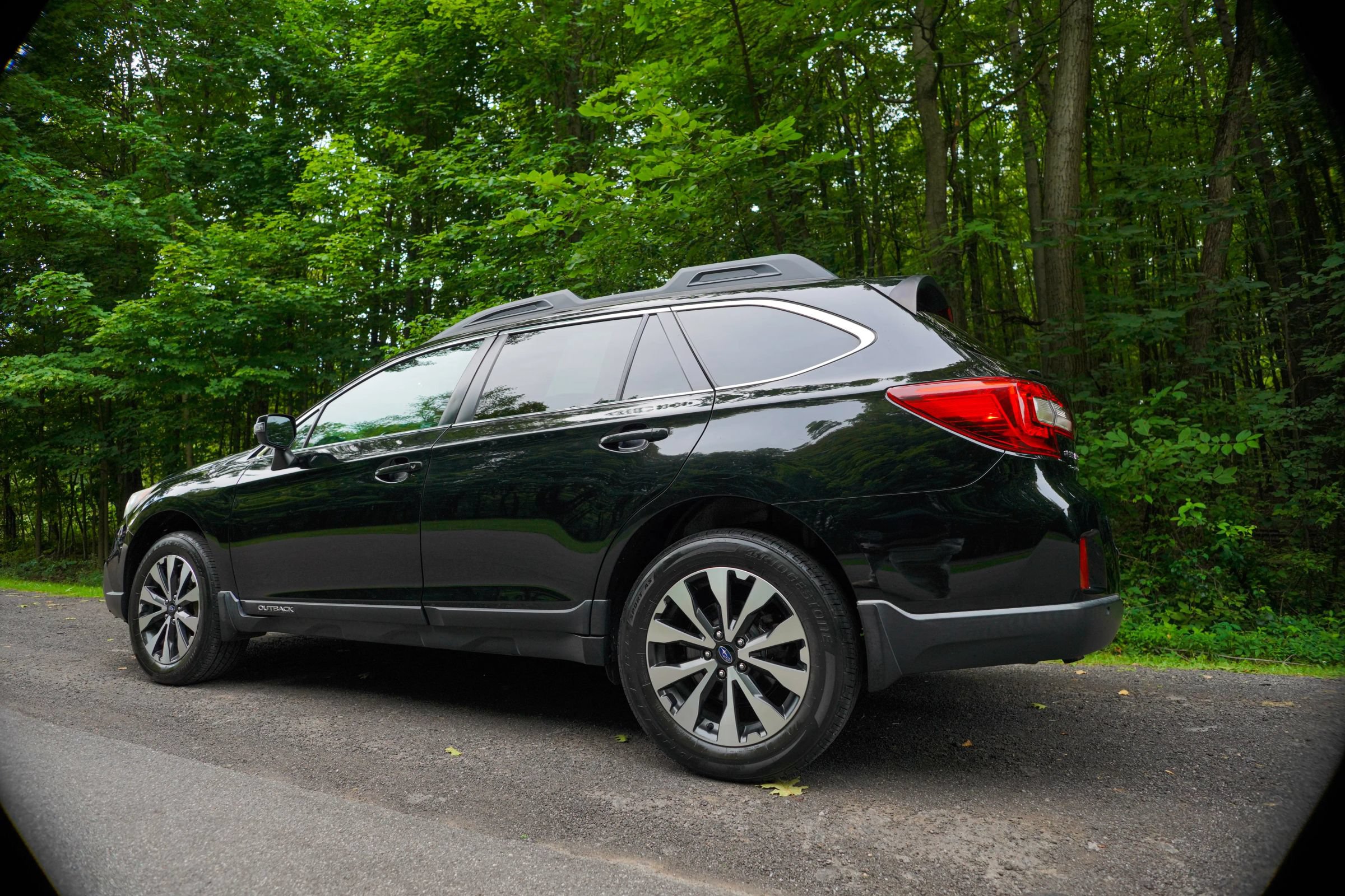 Used 2017 Subaru Outback 2.5i Limited AWD/4WD image 8