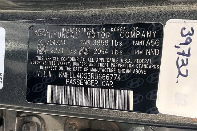 Used 2024 Hyundai Elantra SE image 34