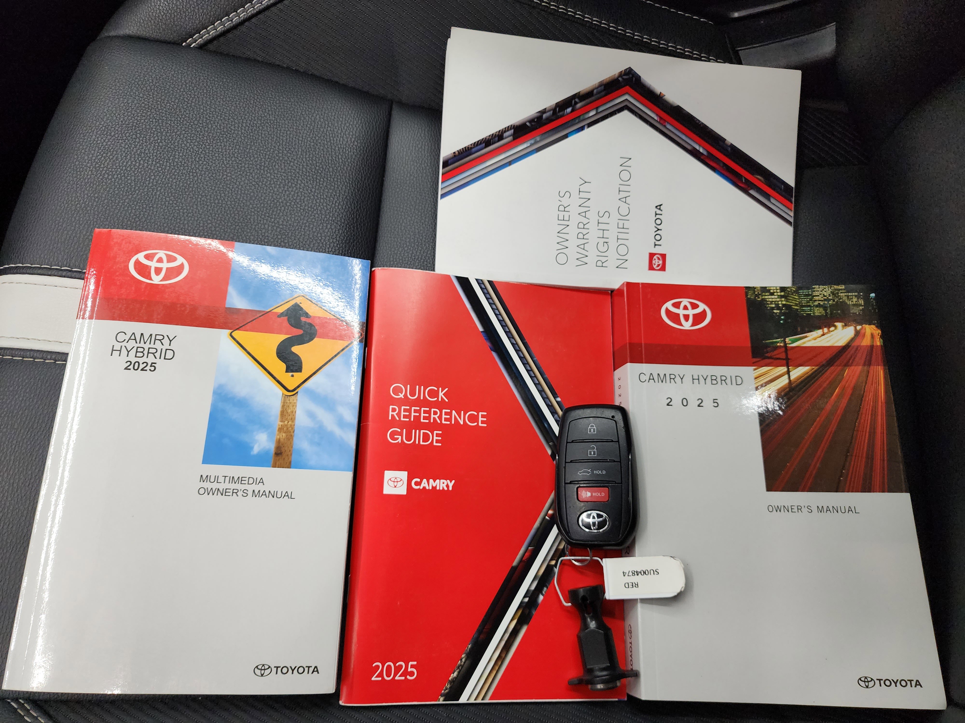 Used 2025 Toyota Camry SE image 43