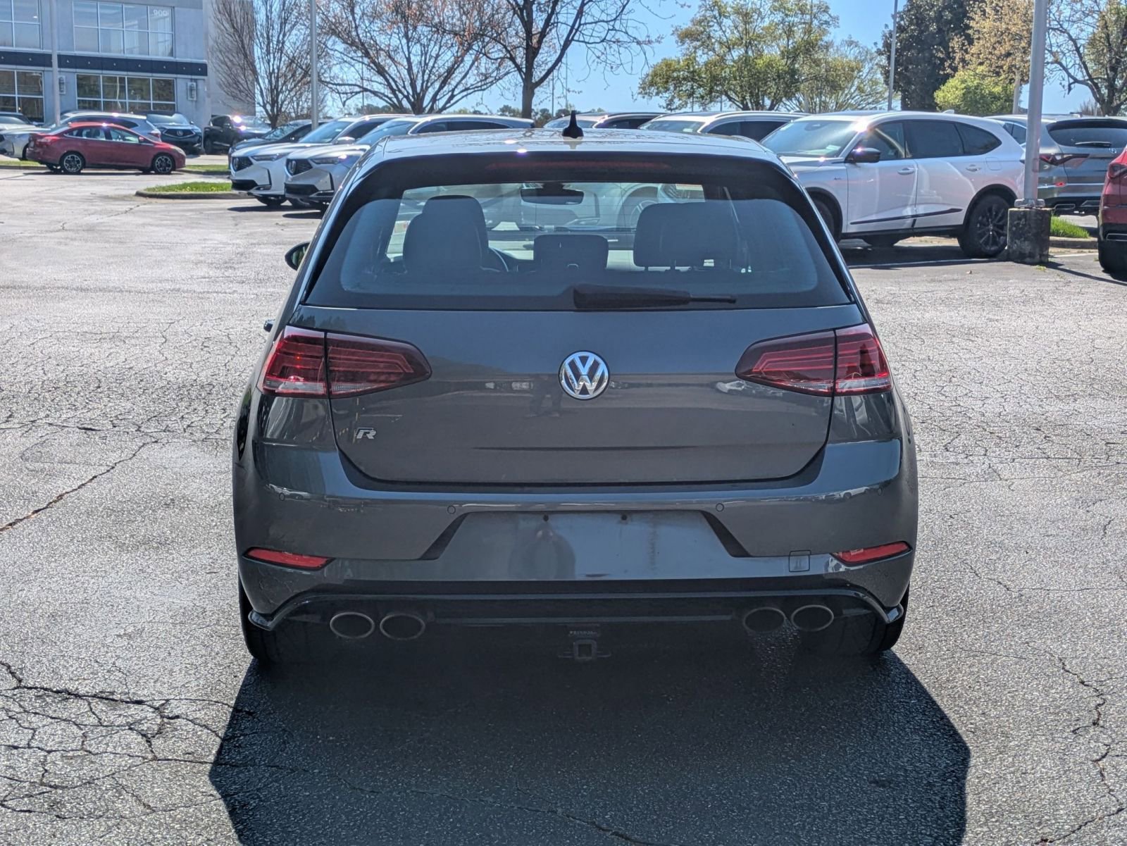 Used 2019 Volkswagen Golf R 4-Door image 6