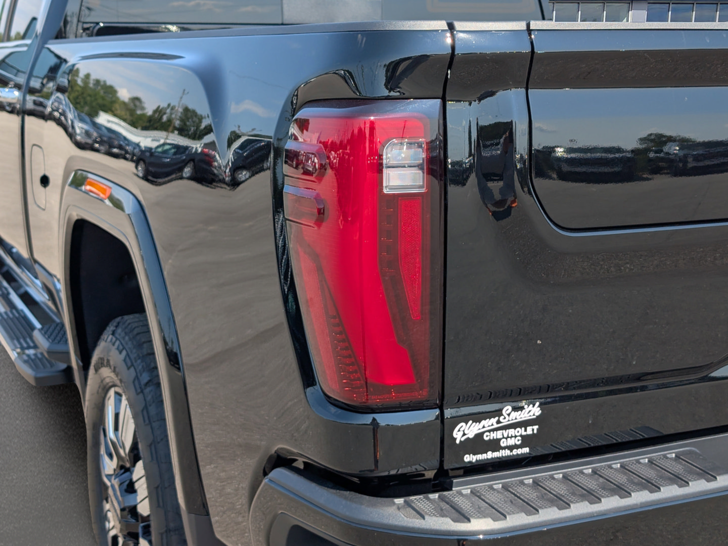 New 2026 GMC Sierra 2500 Denali w/ Technology Package AWD/4WD image 11