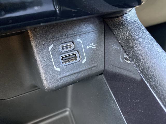 New 2025 Jeep Compass Latitude w/ Sun & Sound Group image 22