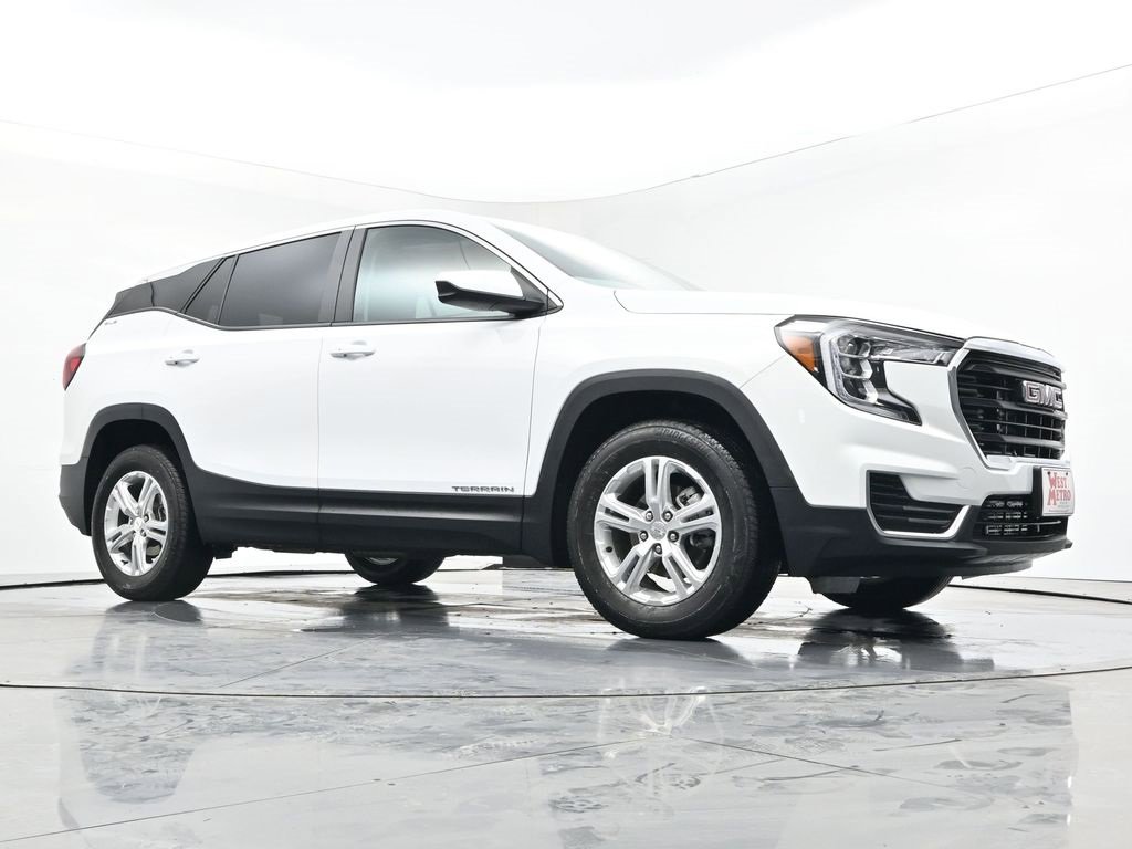 Certified 2024 GMC Terrain SLE image 27