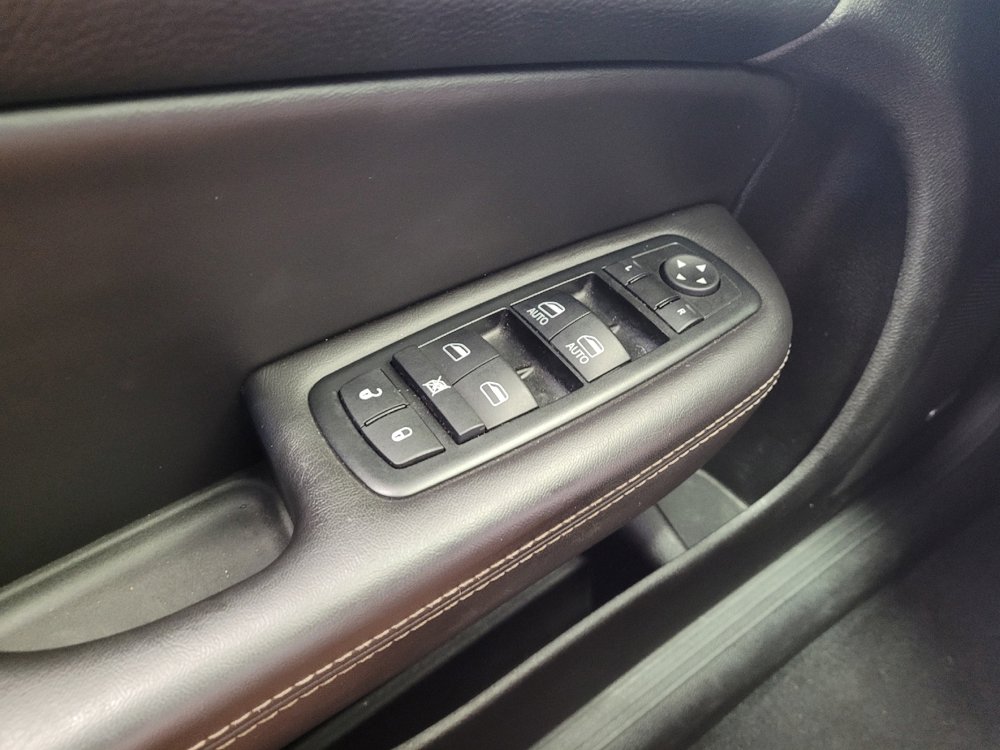 Used 2015 Chrysler 200 C w/ Navigation & Sound Group I AWD/4WD image 27