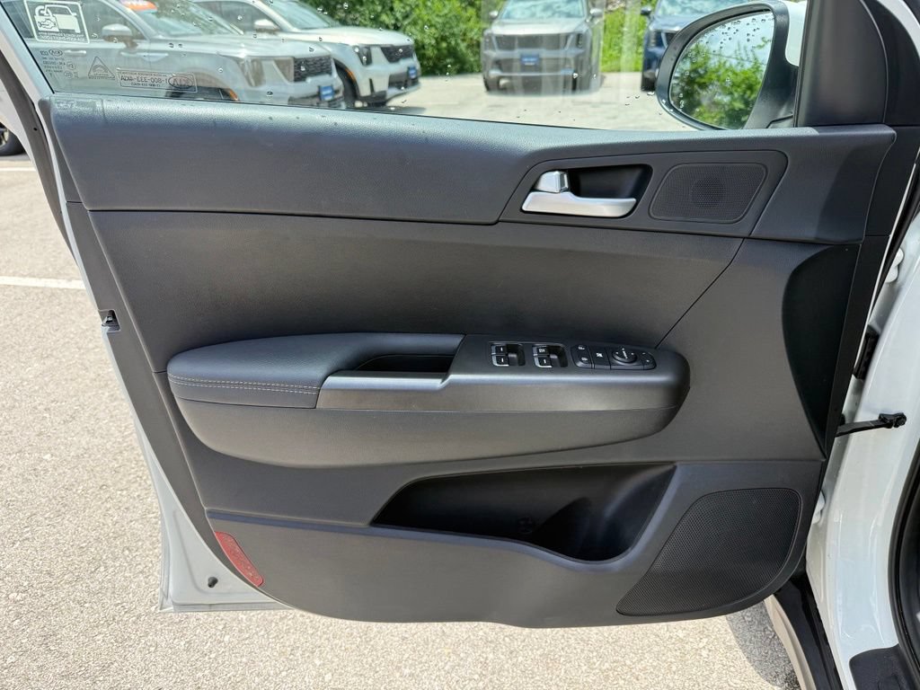 Certified 2022 Kia Sportage LX AWD/4WD image 7