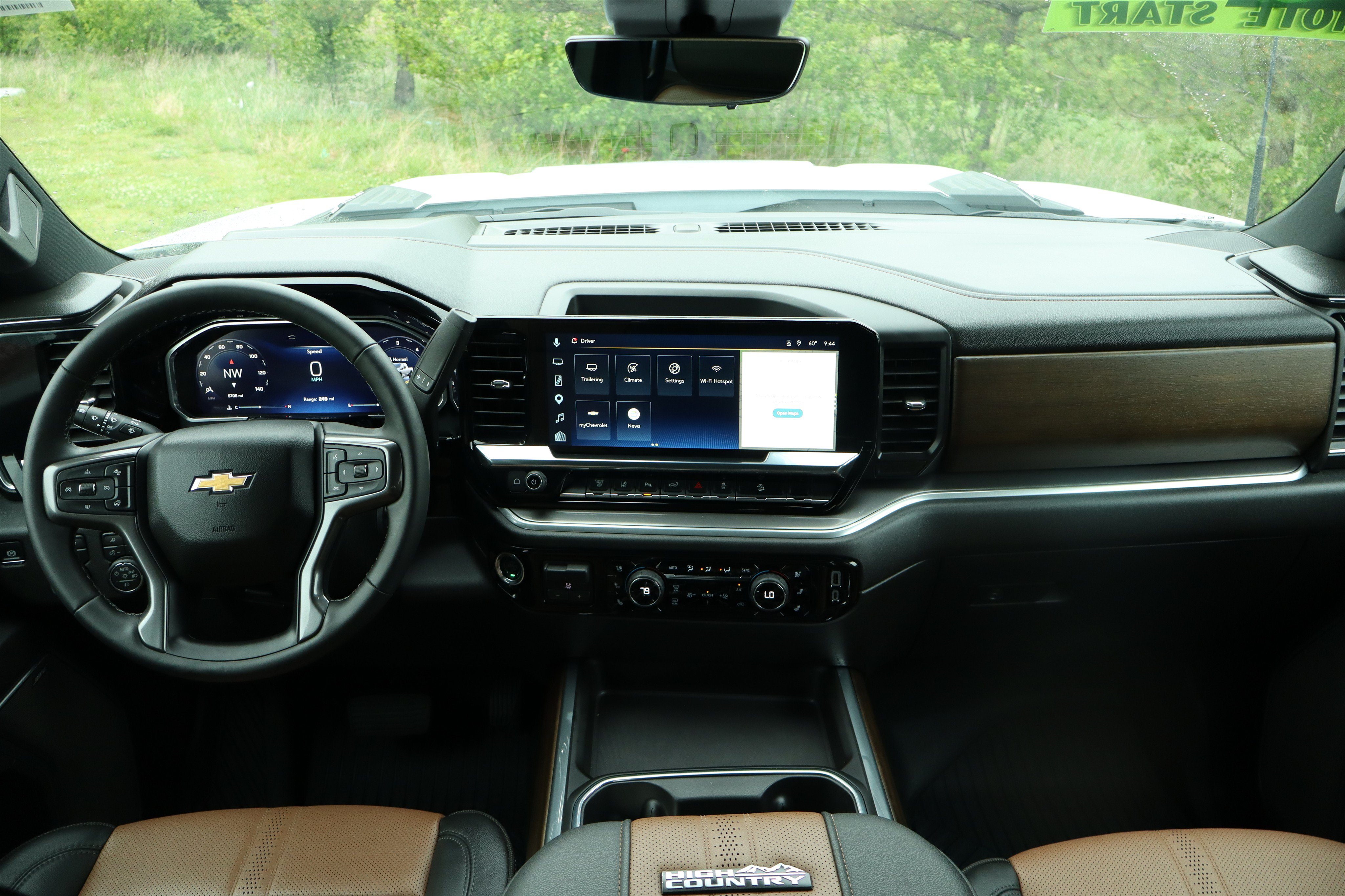 Used 2026 Chevrolet Silverado 3500 High Country w/ Technology Package AWD/4WD image 17
