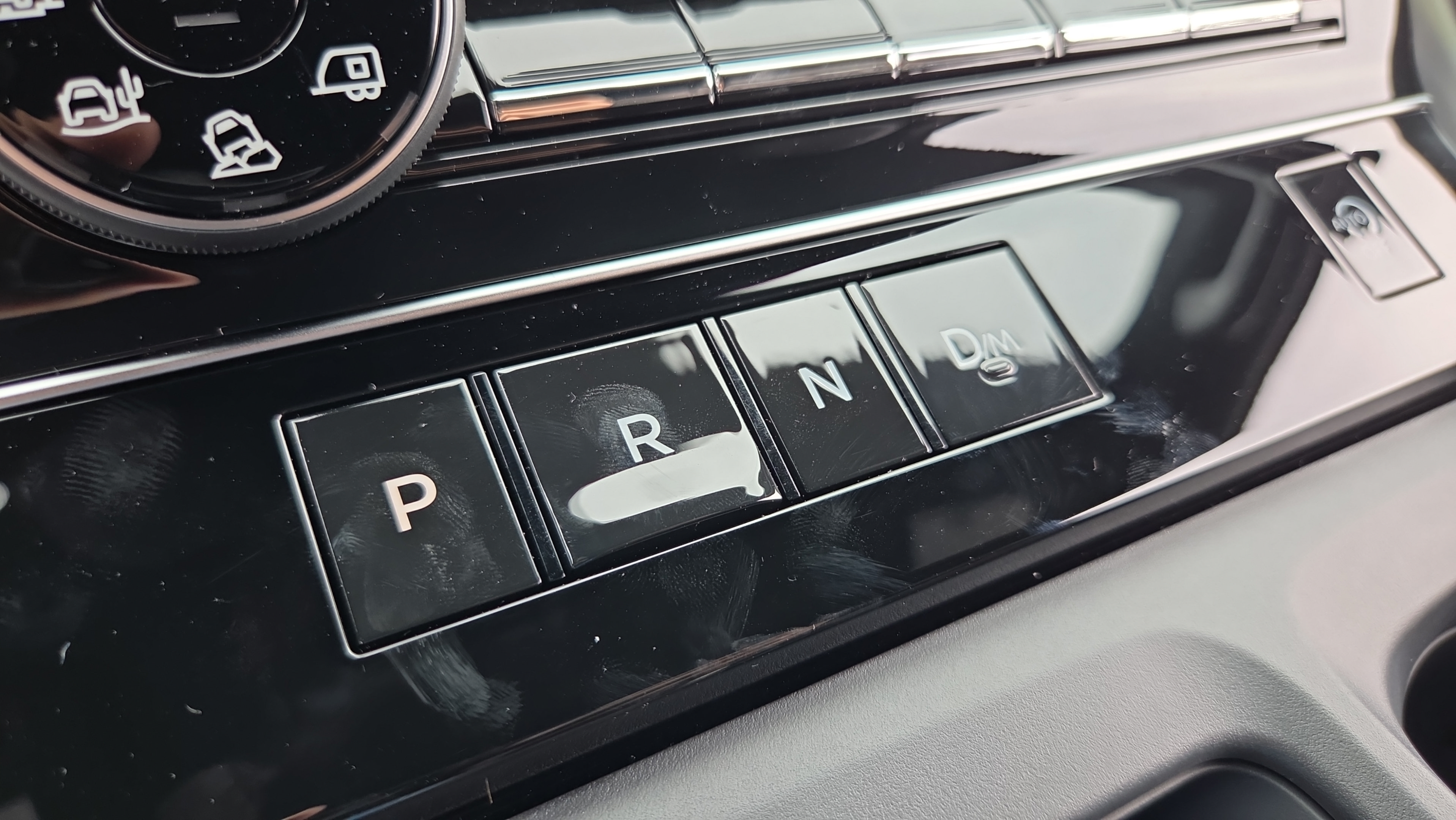 New 2026 Nissan Armada Platinum AWD/4WD image 24