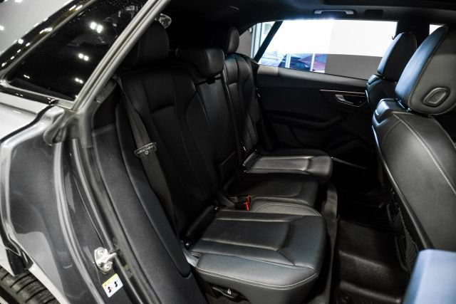 Used 2019 Audi Q8 Premium Plus w/ Premium Plus AWD/4WD image 34
