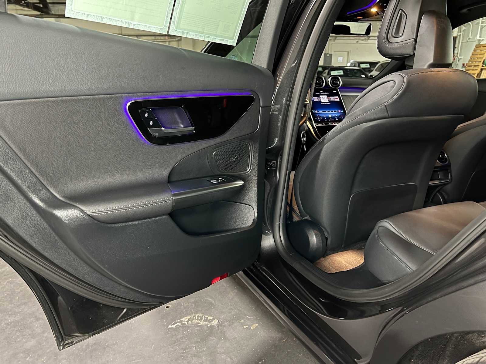 Used 2025 Mercedes-Benz C 300 4MATIC Sedan image 19