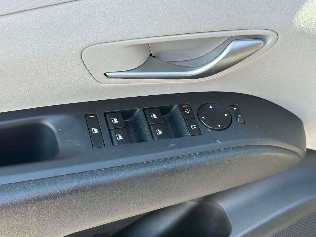 Used 2025 Hyundai Tucson SEL AWD/4WD image 17