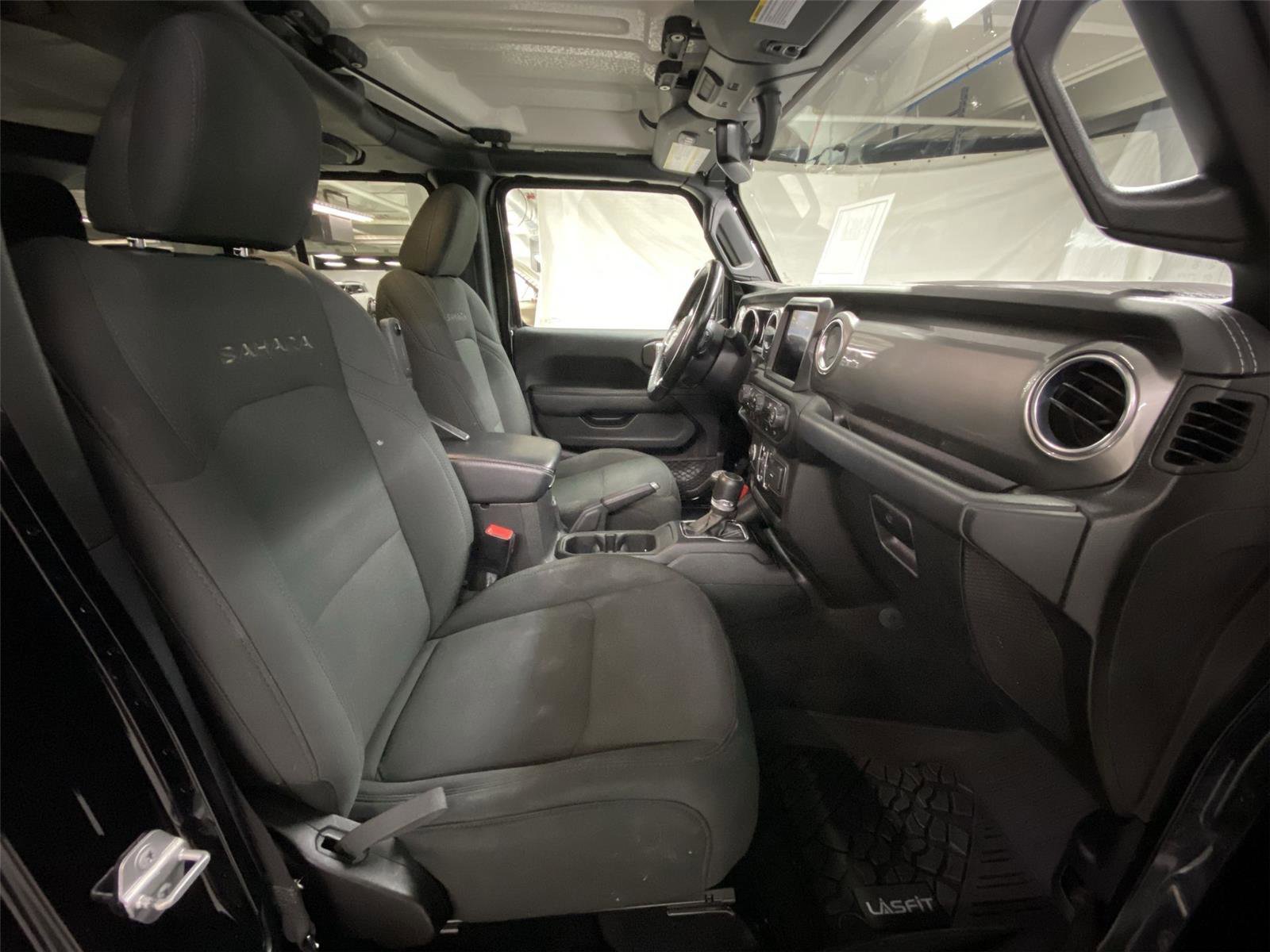 Used 2021 Jeep Wrangler Unlimited Sahara w/ Uconnect 4C Nav & Sound Group image 30