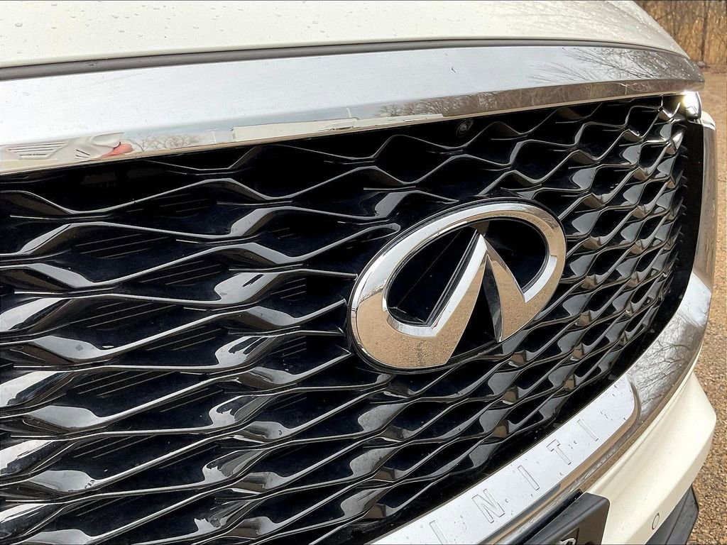 Used 2023 INFINITI QX60 Luxe w/ Performance Audio Package AWD/4WD image 32