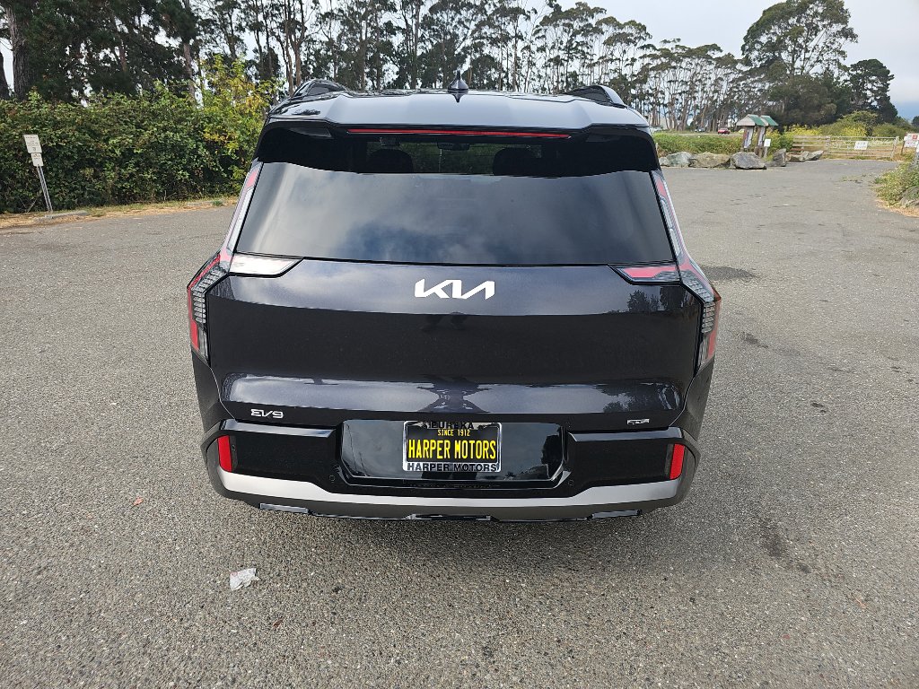 New 2026 Kia EV9 GT-Line image 4