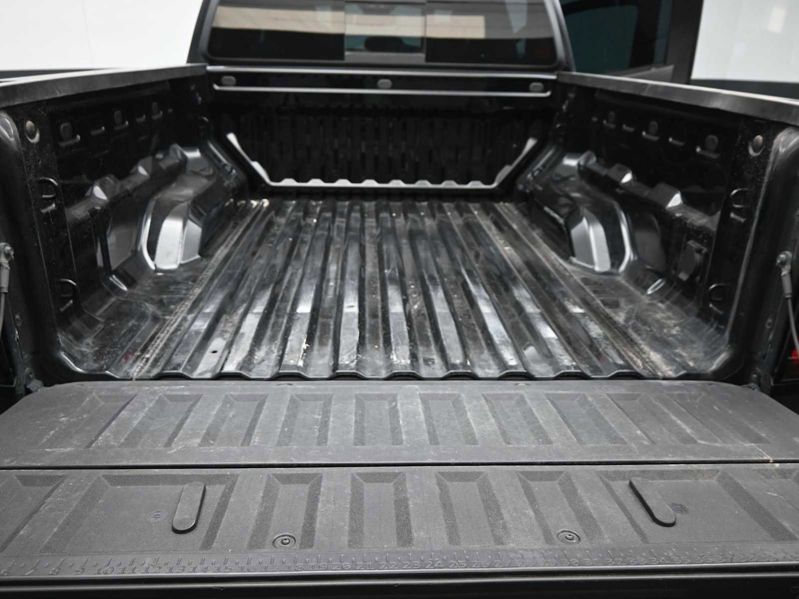 Used 2024 GMC Canyon Elevation w/ Convenience Package image 14