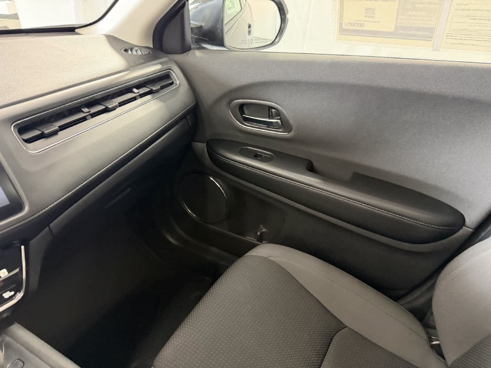 Used 2022 Honda HR-V EX image 23