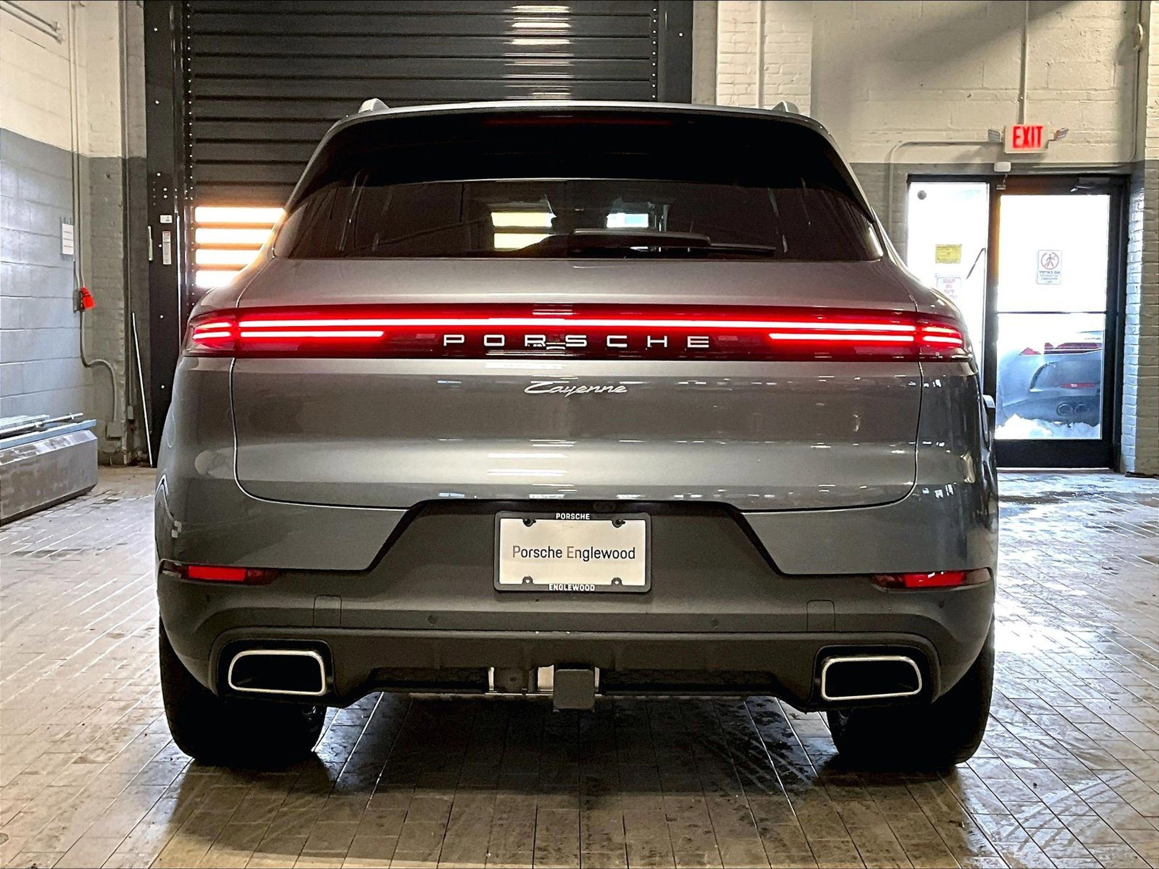 New 2026 Porsche Cayenne image 8