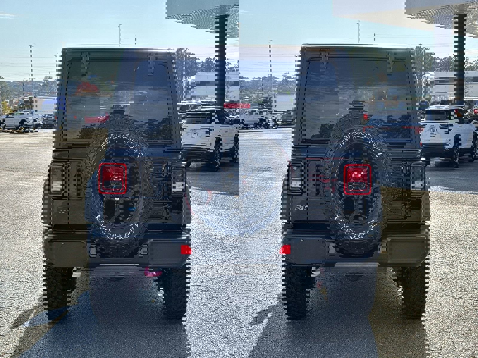 Used 2023 Jeep Wrangler Unlimited w/ 8.4" Radio Group image 9