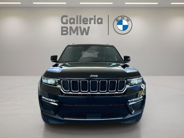 Used 2024 Jeep Grand Cherokee Limited image 3