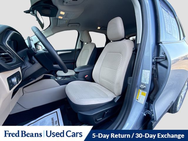 Used 2022 Ford Escape SE w/ Convenience Package image 21