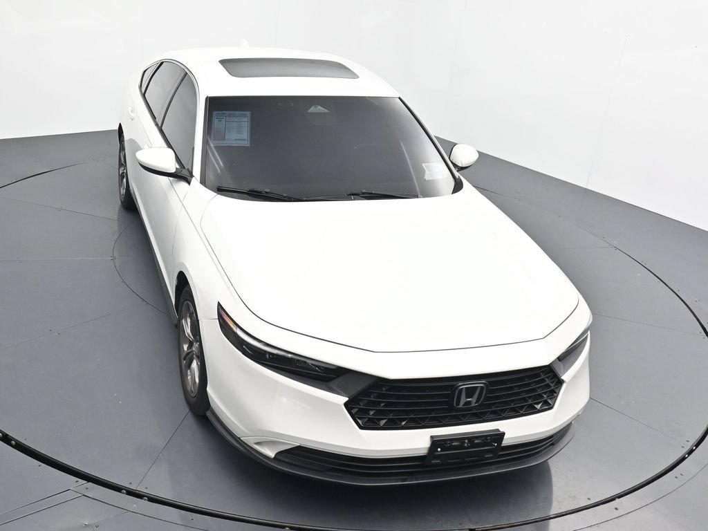 Used 2023 Honda Accord EX image 10